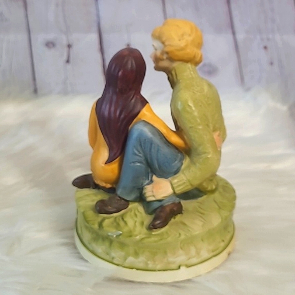 Vintage 70s Ceramic Couple Wind Up Music Playing Shelf Decor Japanese MCM 6.5" - Picture 9 of 17